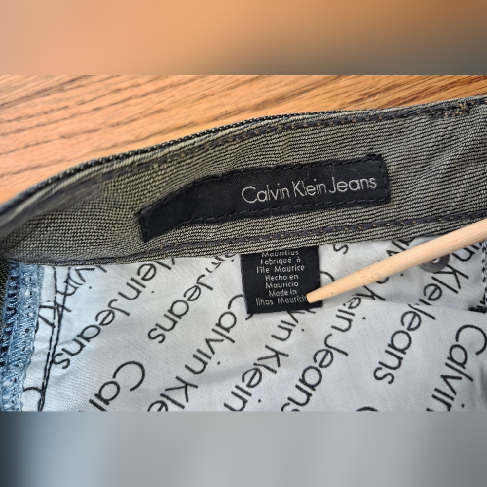 Calvin Klein Dark Denim Body Skinny Jeans Size 30 - Picture 3 of 11
